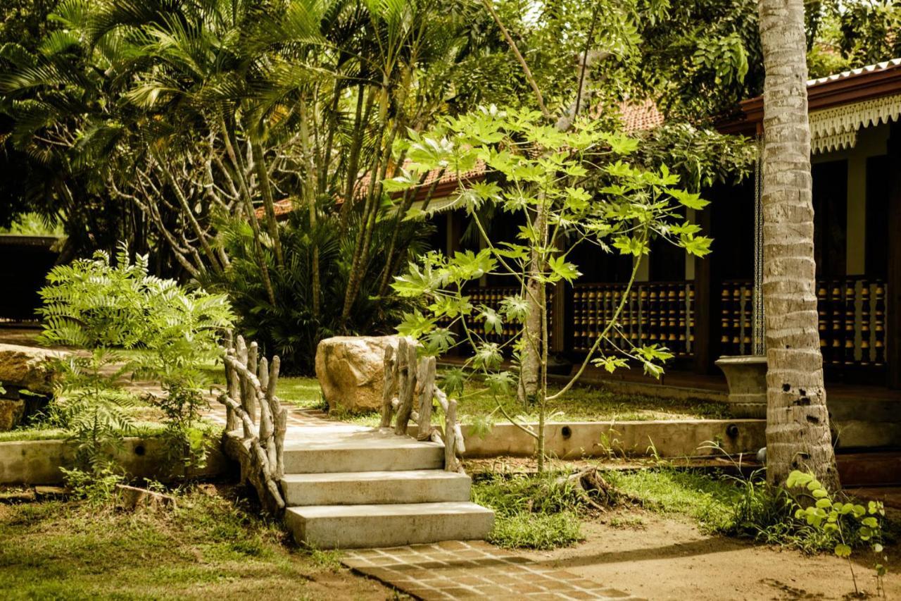 Thaulle Ayurveda Resort - Yala Tissamaharama Exterior photo
