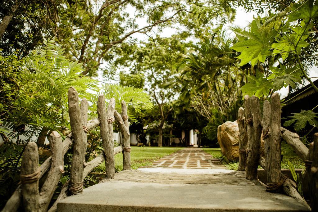 Thaulle Ayurveda Resort - Yala Tissamaharama Exterior photo